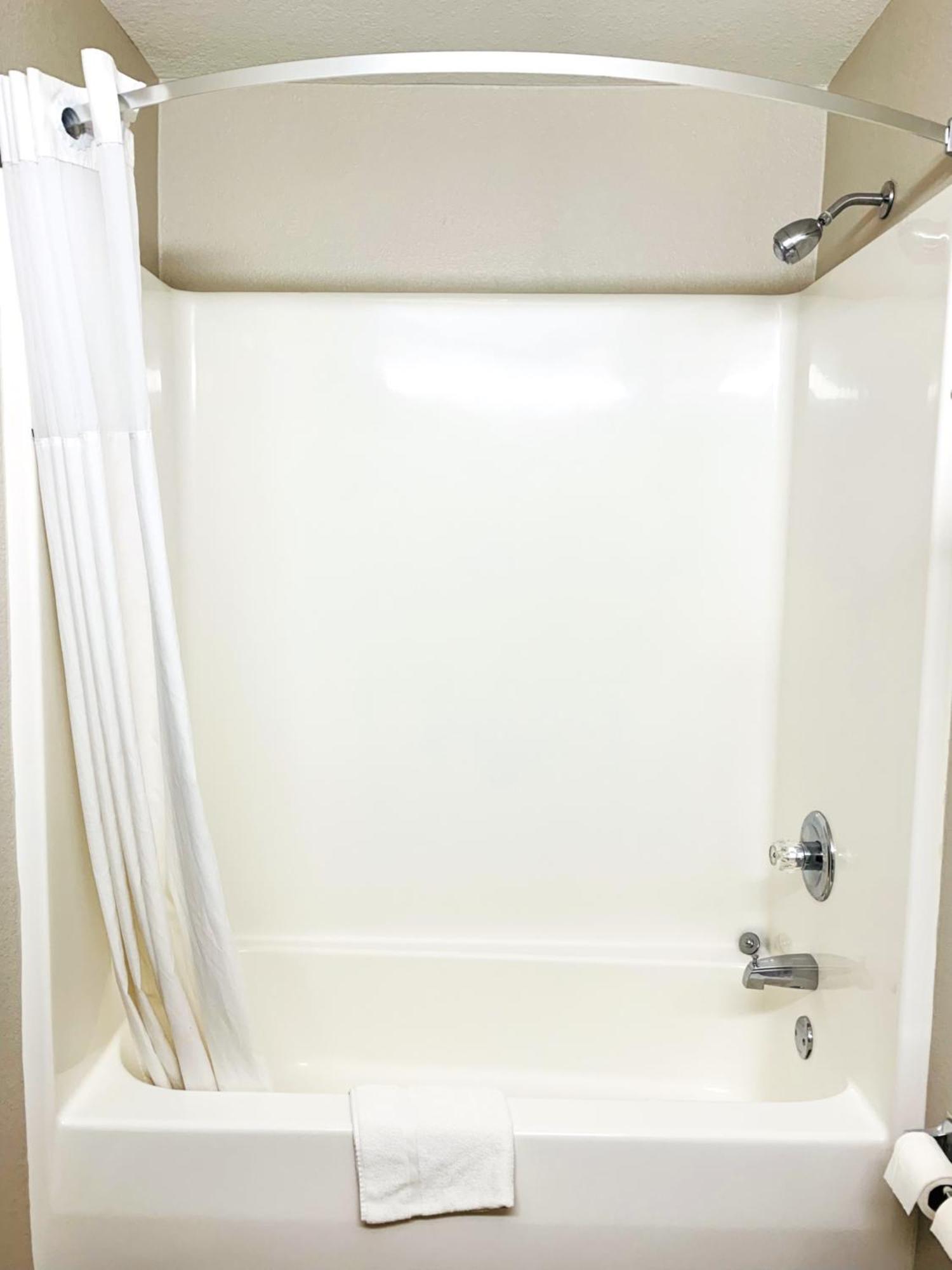 Days Inn & Suites By Wyndham Wynne Bagian luar foto